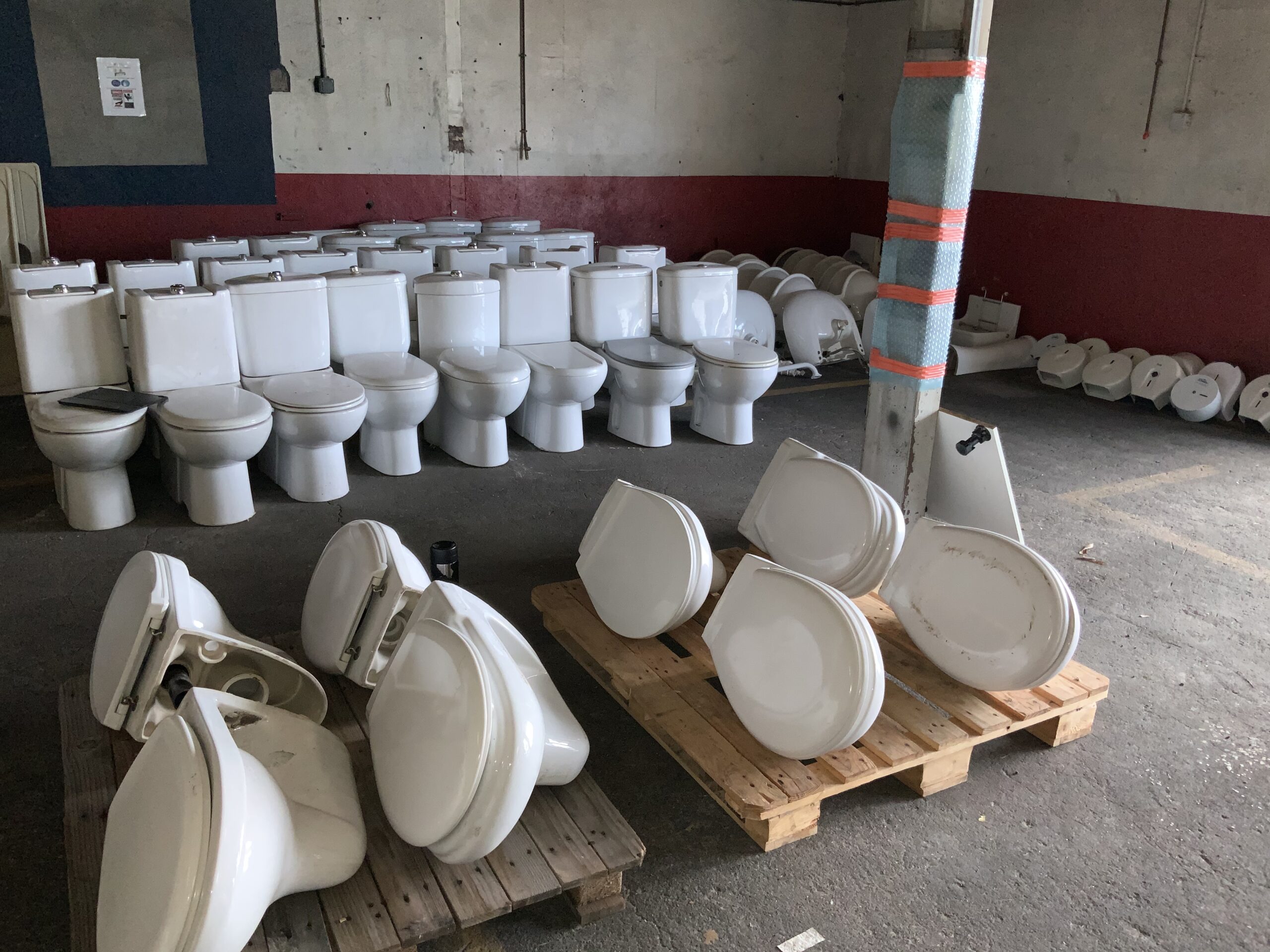 Equipements Toilettes Lavabo